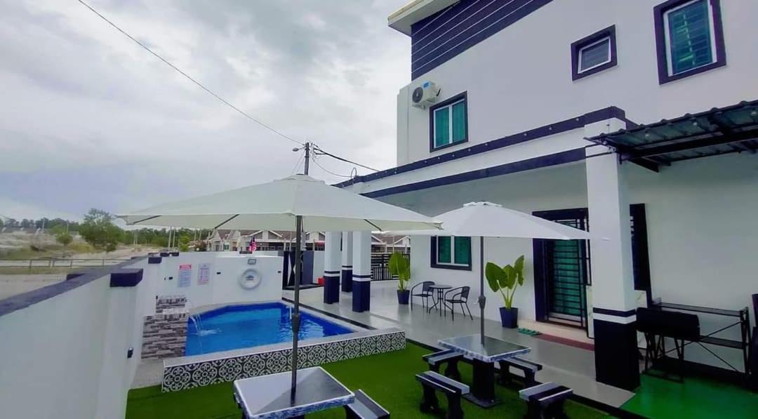 Saujana Perak Holiday home *